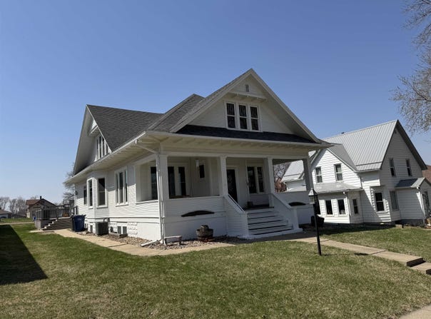 418 Madison St, Remsen, IA 51050
