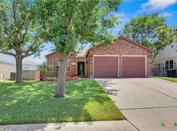 917 Twisted Fence Drive, Pflugerville, TX 78660