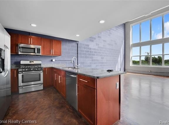 98 Northbound Gratiot Avenue, Mt. Clemens, MI 48043