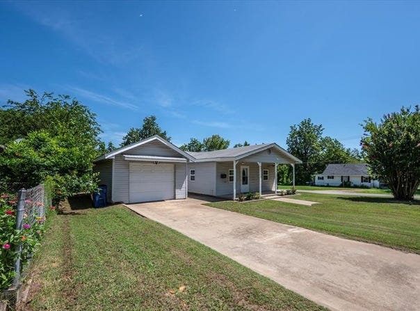 601 W Main Street, Tecumseh, OK 74873