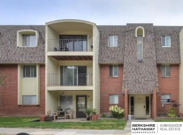 1231 S 121 Plaza, Omaha, NE 68144
