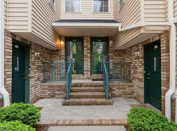 502 Rhoads Dr, Montgomery Twp., NJ 08502-4100
