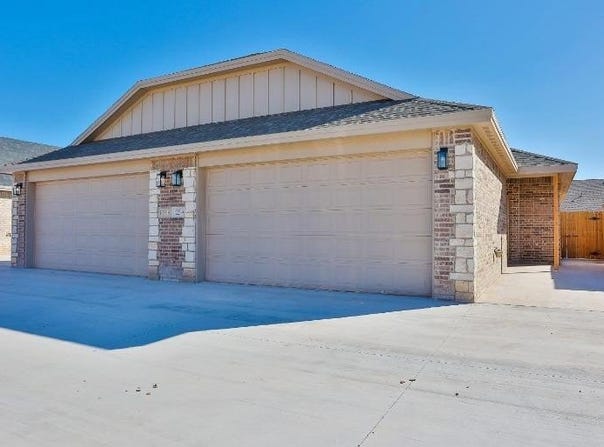 1221 Preston Trail, Wolfforth, TX 79382