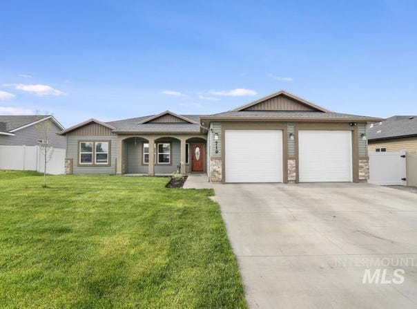 719 E Avenue J, Jerome, ID 83338-3264