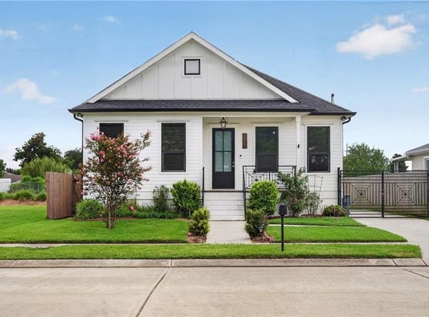 1923 CENTER Street, Arabi, LA 70032