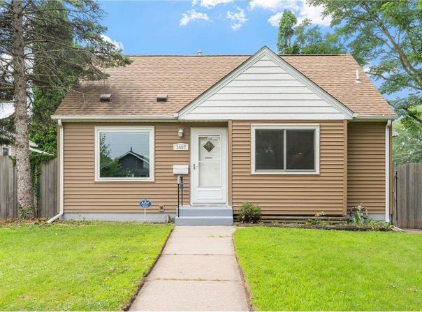 1497 Western Avenue N, Saint Paul, MN 55117