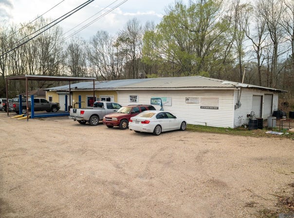 10621 Florida Blvd, Walker, LA 70785
