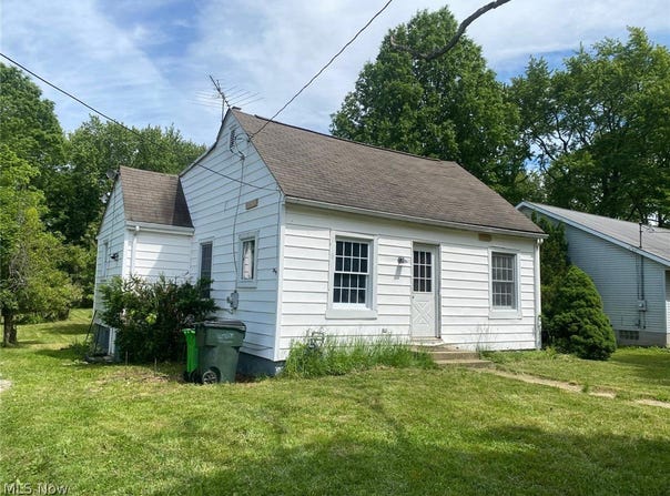 4111 Pardee Road, Stow, OH 44224