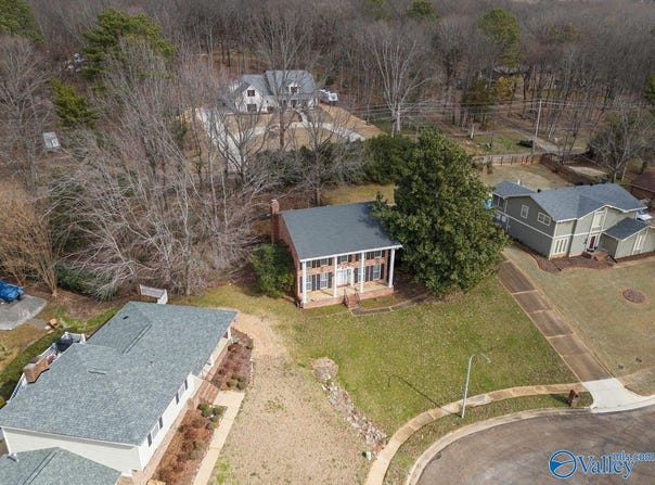7800 Shadow Bend Drive, Huntsville, AL 35802
