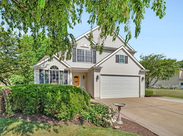 570 Logue Circle, Seneca, IL 61360