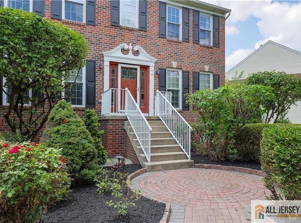 6 Westbury Court, Bordentown Twp, NJ 08505