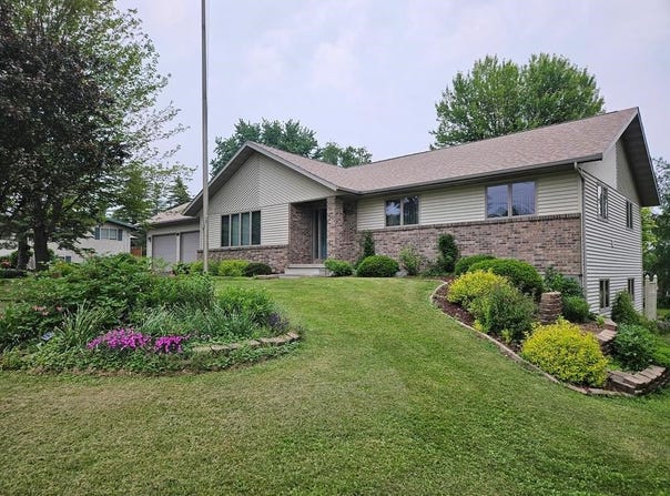 628 W VILLAGE LIMITS ROAD, Athens, WI 54411