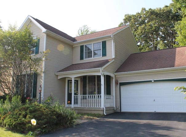 18 Lupine Dr, Ballston Spa, NY 12020