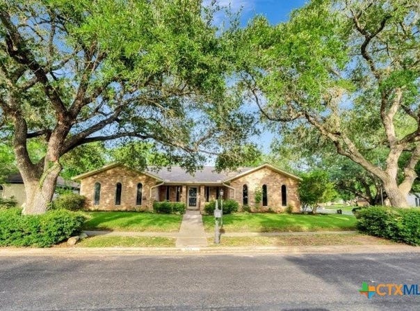 102 Lamorak Street, Victoria, TX 77904