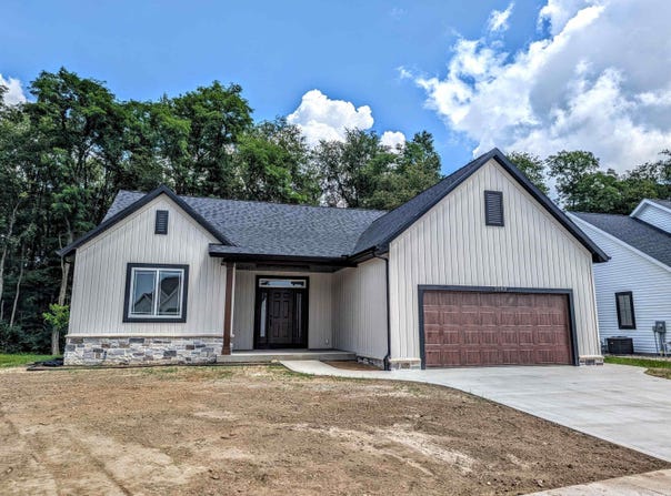 2583 Timberstone Drive, Elkhart, IN 46516