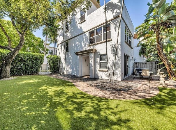 705 SW 4th Ave, Fort Lauderdale, FL 33315