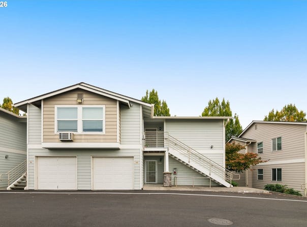 15058 NW CENTRAL Dr, Portland, OR 97229