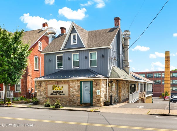 127 S Broad Street, Nazareth, PA 18064