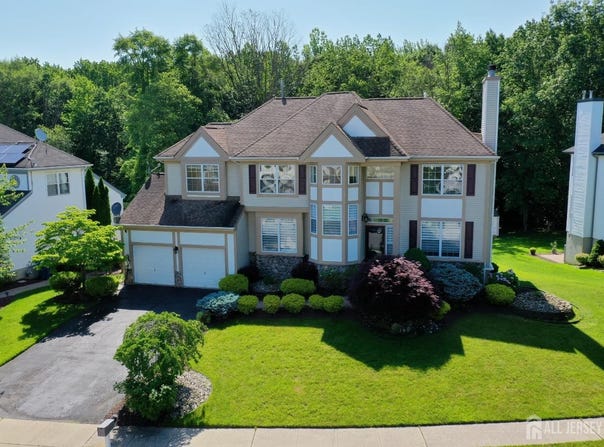 53 Kirschman Drive, Old Bridge, NJ 07747