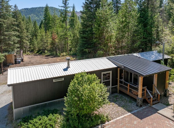 301 Casey Rd, Newport, WA 99156