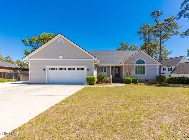 114 Bluewater Circle, Newport, NC 28570