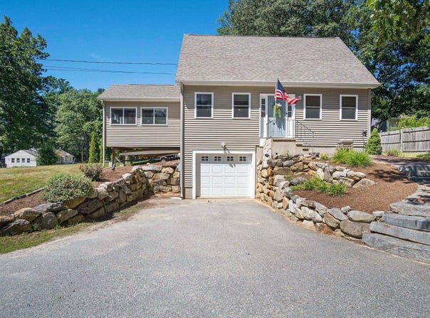 11 Gorham Drive, Dunbarton, NH 03046