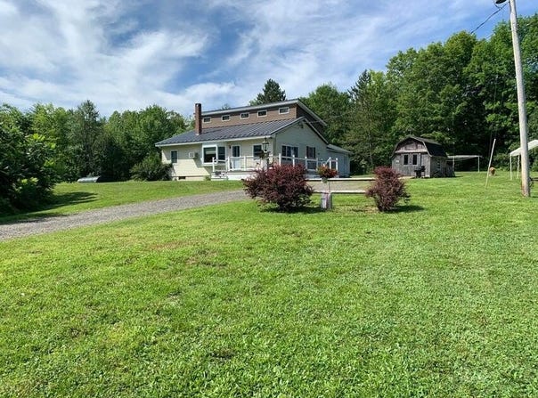 843 E Benton Road, Benton, ME 04901