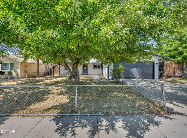 3182 Shriver Drive, Carson City, NV 89701