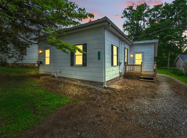 300 1/2 Calhoun Street, Mount Vernon, OH 43050