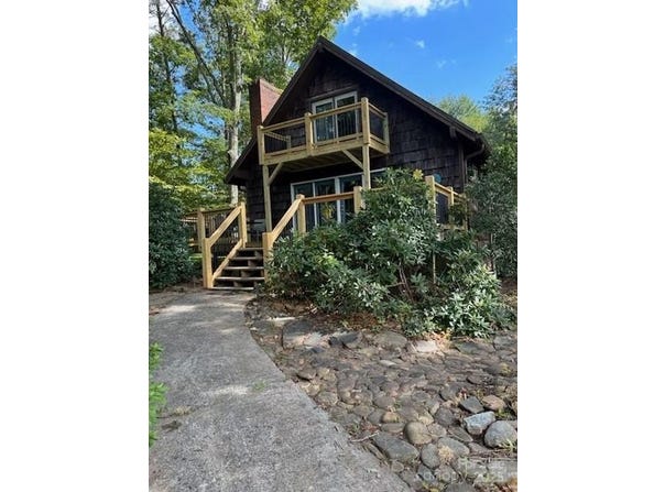2491 Watts Street, Morganton, NC 28655