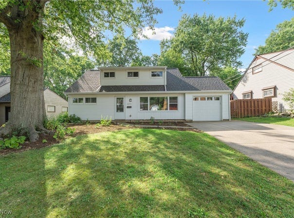 3073 Prior Drive, Cuyahoga Falls, OH 44223