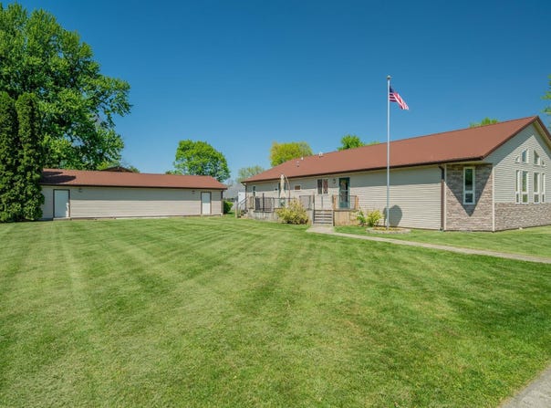 109 E GRANT Street, LaFontaine, IN 46940