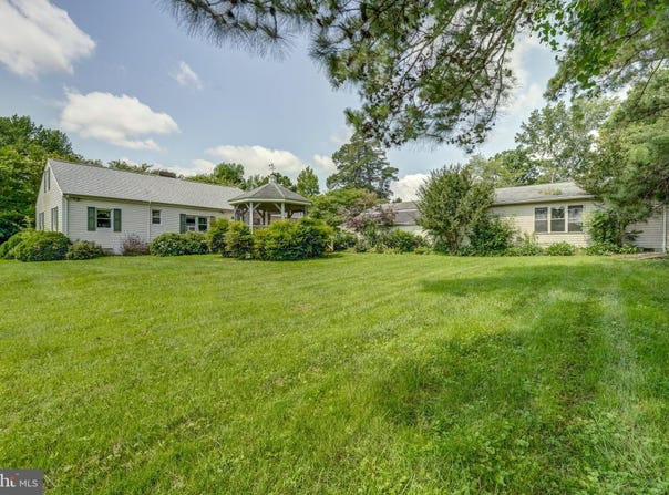 602 E 1ST STREET, MINERAL, VA 23117