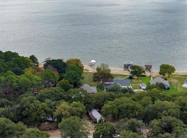 191 Southlake Drive, Mabank, TX 75156