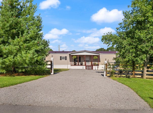 1194 Johnson Ford Road, Owingsville, KY 40360
