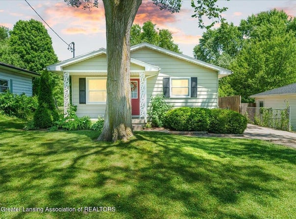 2218 Coolridge Road, Holt, MI 48842