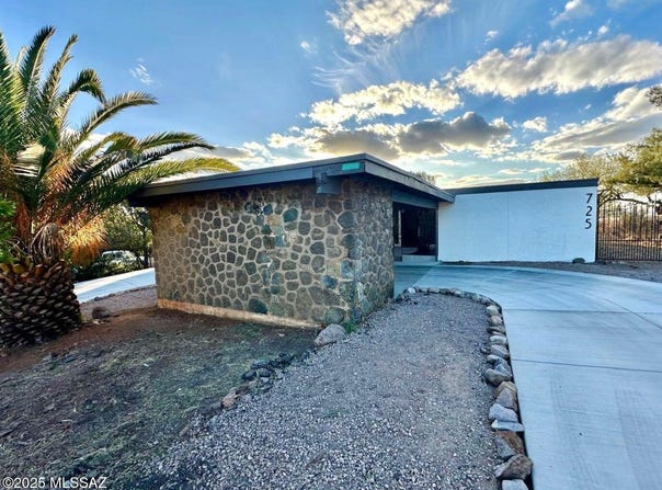 725 N Linda Vista Drive, Nogales, AZ 85621
