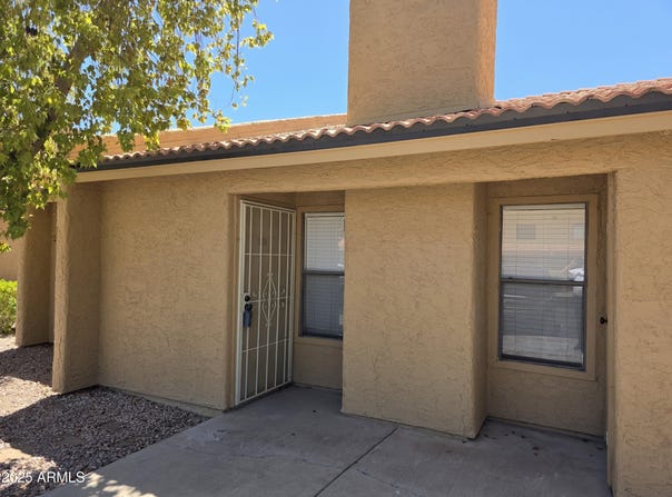 3511 E BASELINE Road, Phoenix, AZ 85042