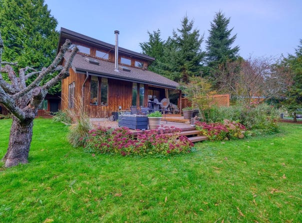 623  Maple Ave, Point Roberts, WA 98281