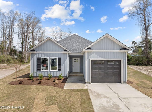 308 Camp Creek Drive, Oriental, NC 28571