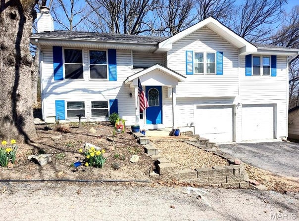 18 Muir Street, Eureka, MO 63025