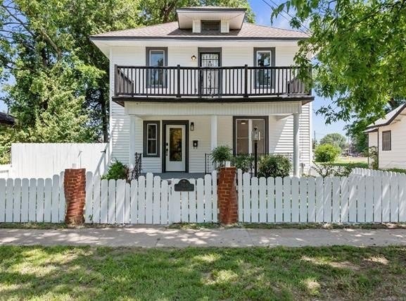 703 E Church Street, Wagoner, OK 74467