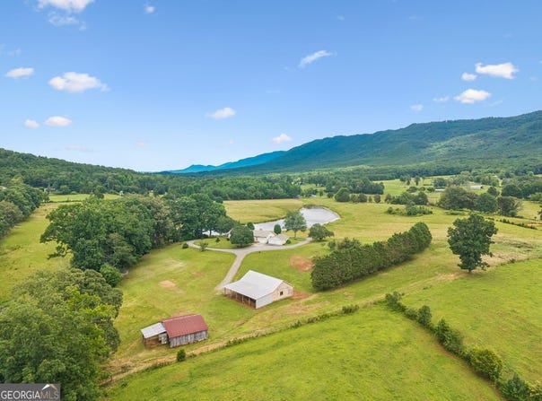 187 Burns Lane, Benton, TN 37307