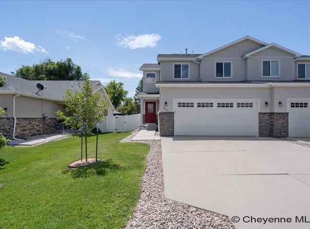 3601 WOODHAVEN DR, Cheyenne, WY 82001