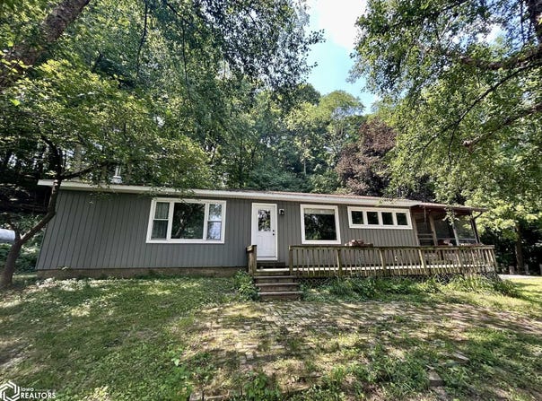 9791 F Avenue, Wapello, IA 52653