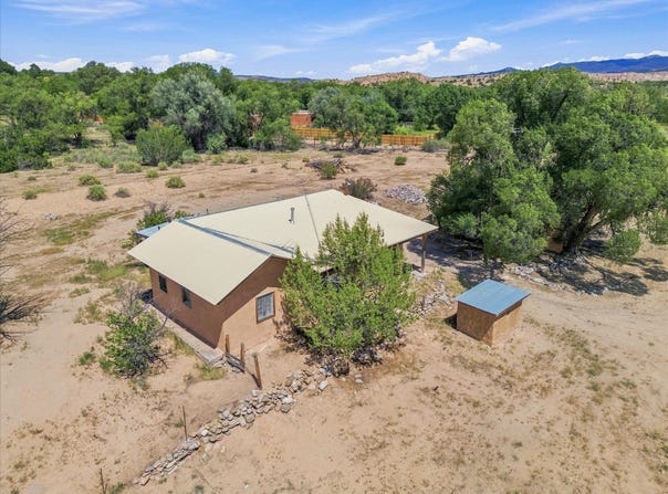 13 E Arroyo Alamo, Espanola, NM 87532