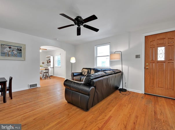 476 OLYMPIC AVENUE, HAVERTOWN, PA 19083
