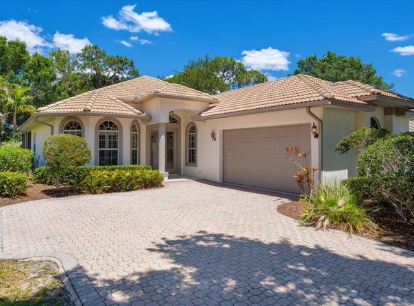 8306 Belfry Place, Port Saint Lucie, FL 34986