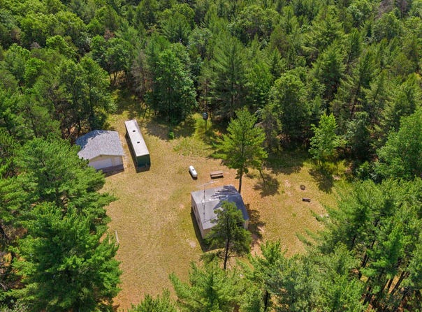 997 W Trout Valley Road, Hancock, WI 54943