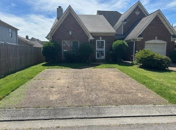 1615 SORGHUM MILL Dr, Memphis, TN 38016